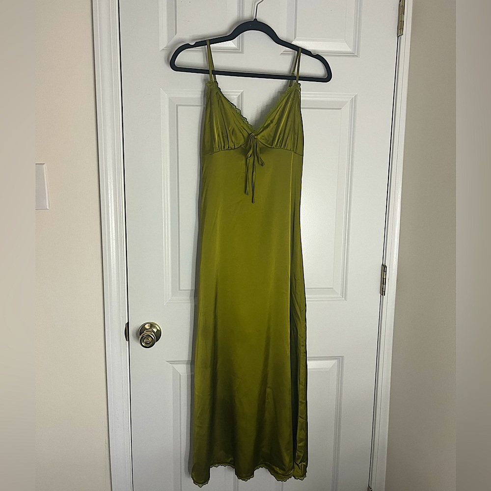 Cider Lace Trim Satin Green Midi Maxi Slip Dress with Bow Lace Neckline size XS